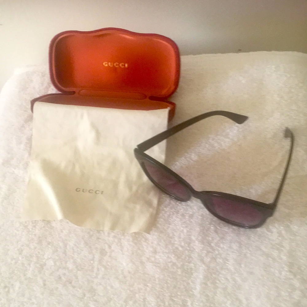 Gucci Women sunglasses sun shades can-z9086 black